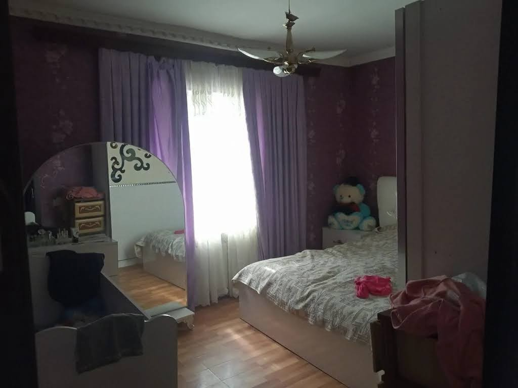 3 - otaqlı  65 m²  yeni tikili satılır , bakı şəhəri