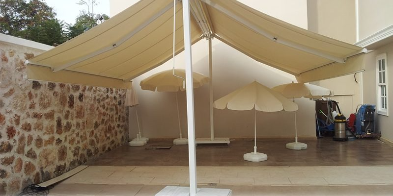 Yanları açılan tent zontiklər
