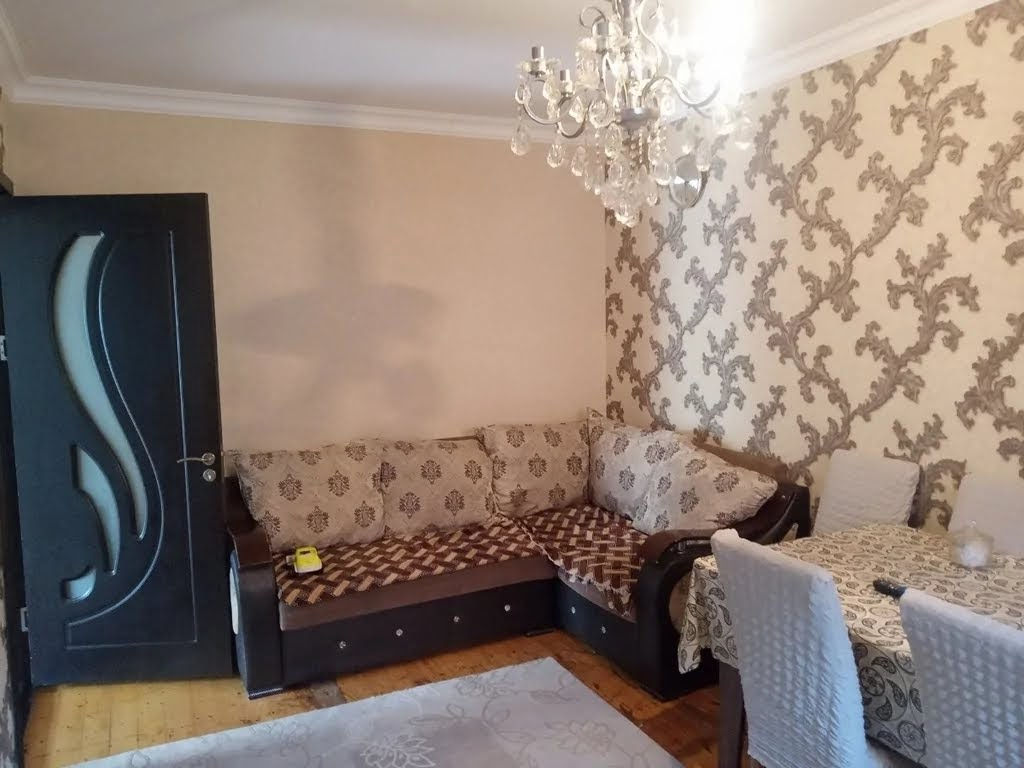 3 - otaqlı  65 m²  yeni tikili satılır , bakı şəhəri