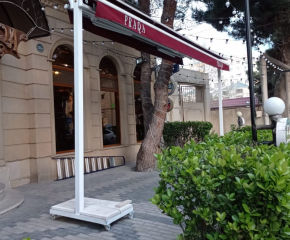 Cüt açılan tent
