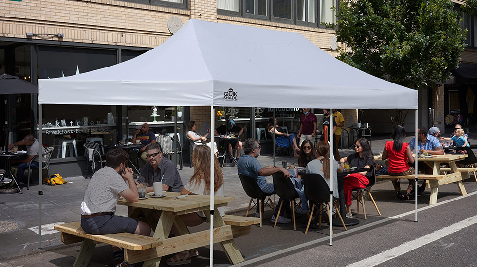 Restoranlar üçün iki tərəfə açılan tent
