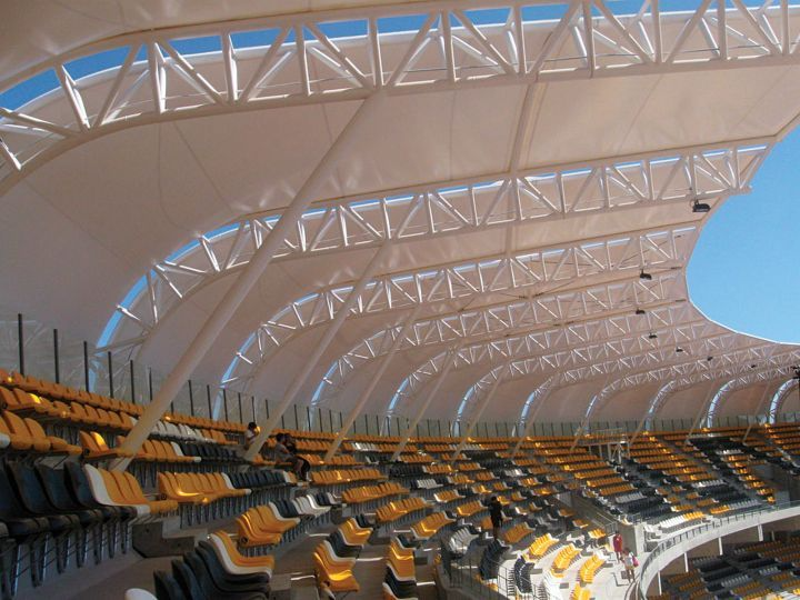 Stadion kölgəlik sistemi