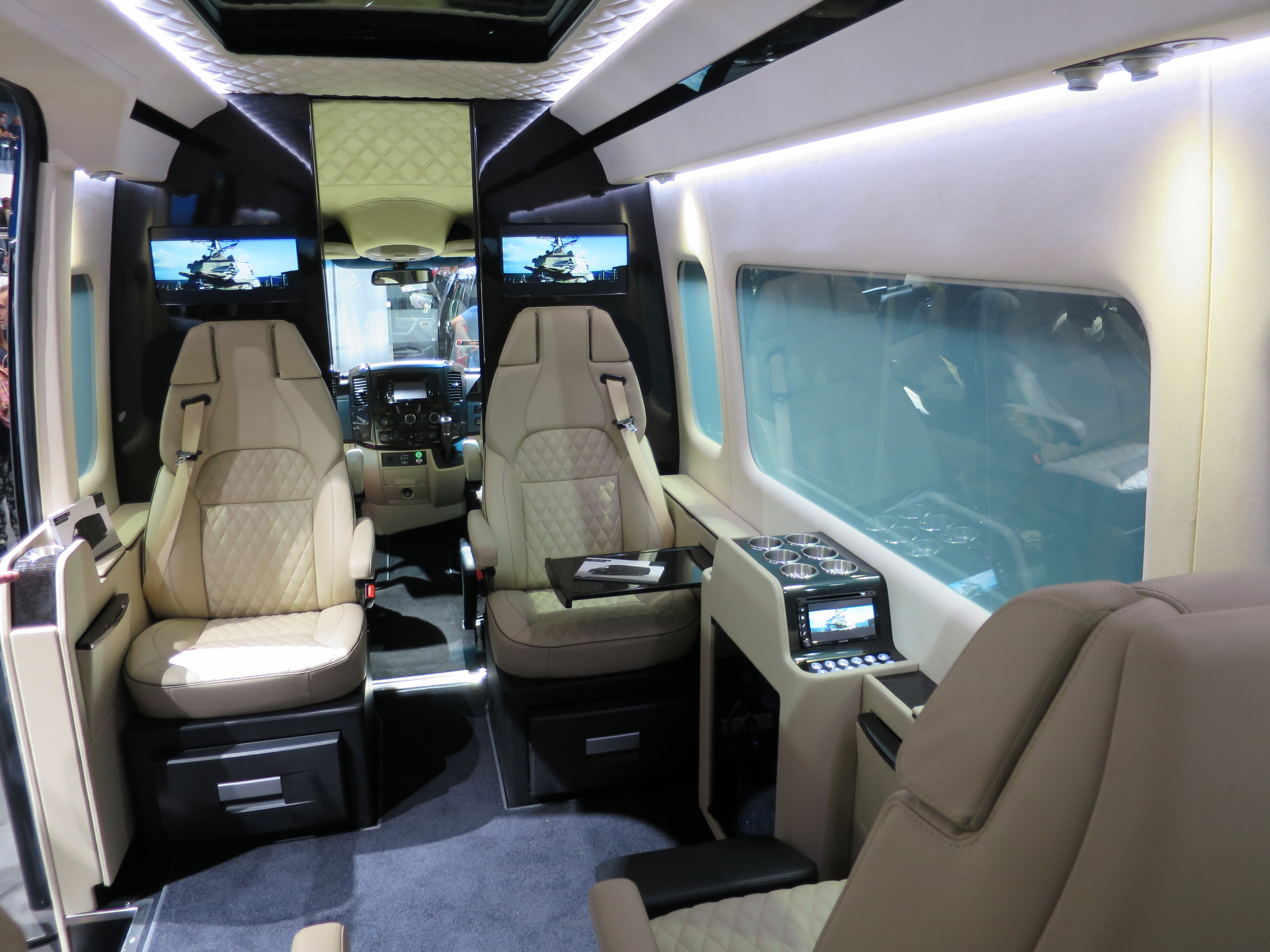 Vip sprinterin ayliq icaresi