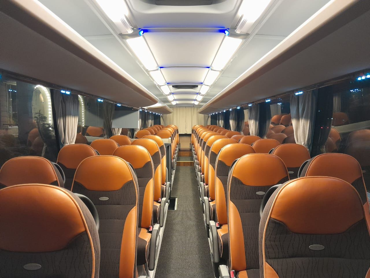 Sürücü ilə neoplan icarəsi