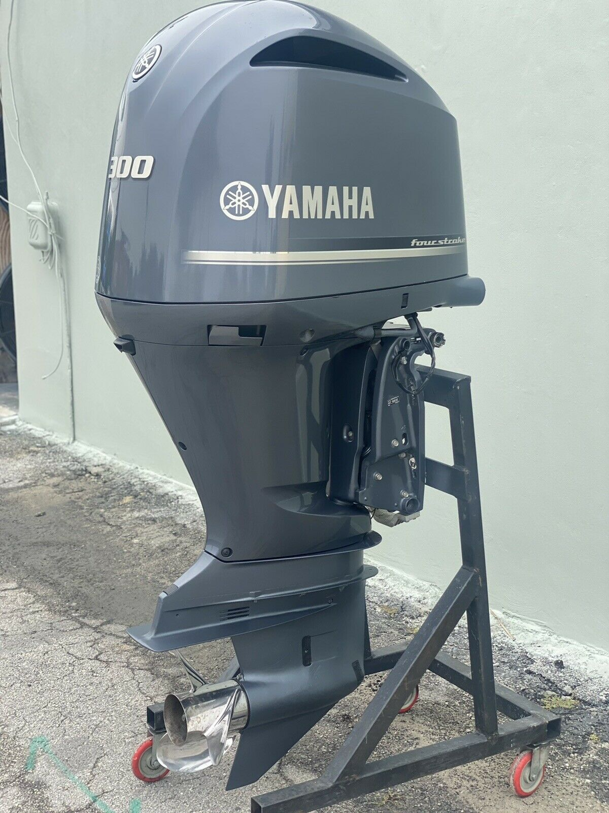 Yamaha 300hp/200hp/100hp outboard