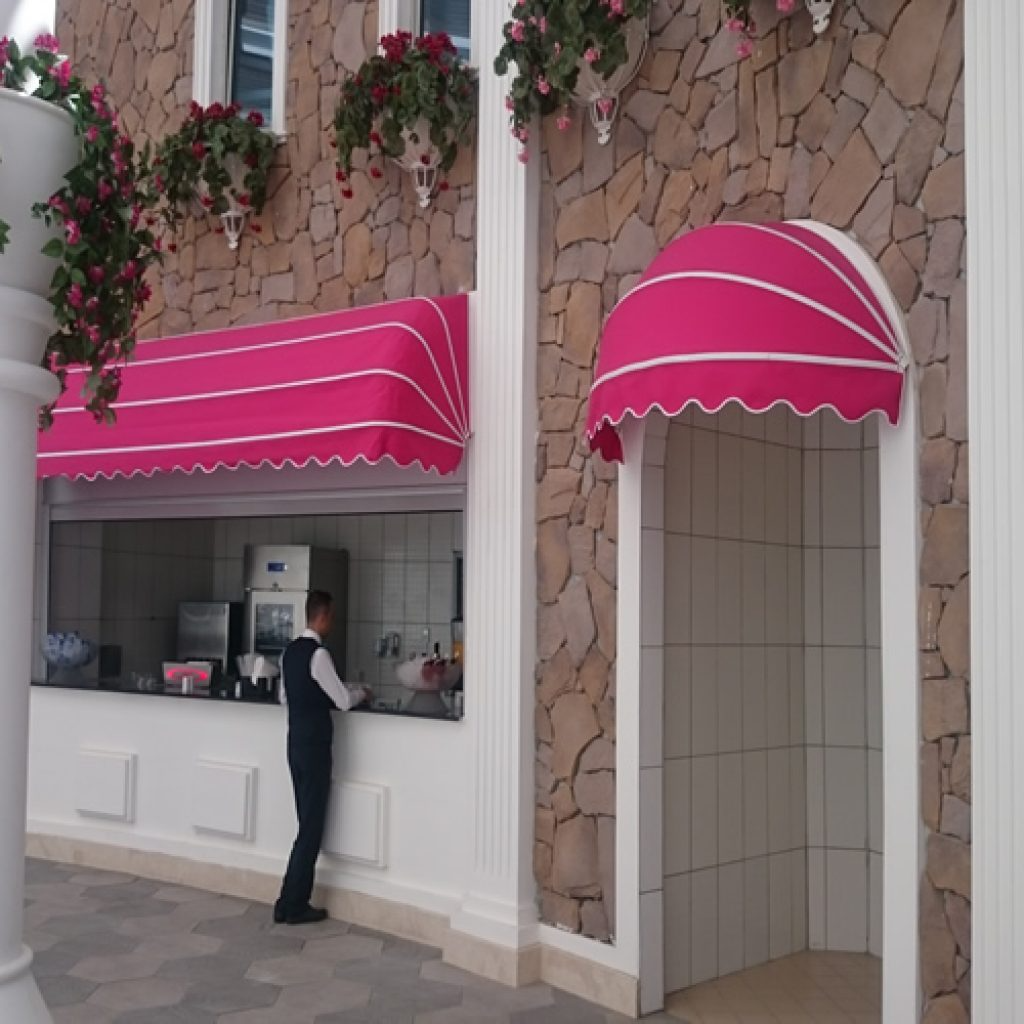 Restoran üçün tentlərin qurulması