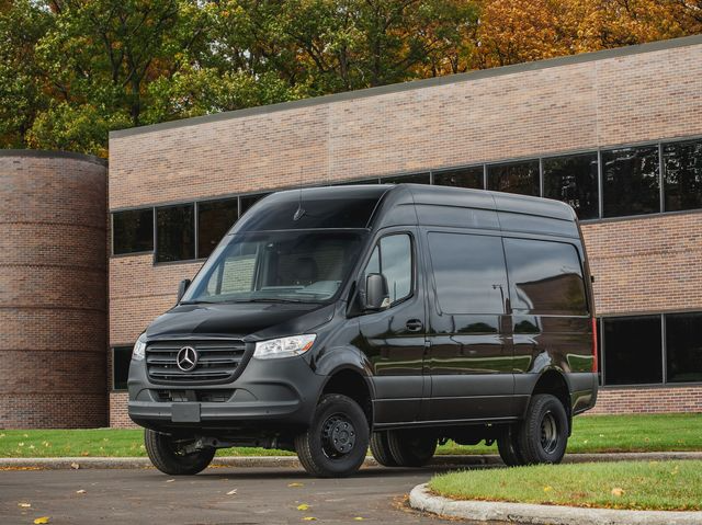 Icare s class vip
