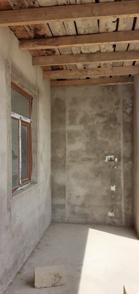 4 - otaqlı  110 m²  yeni tikili satılır , bakı şəhəri