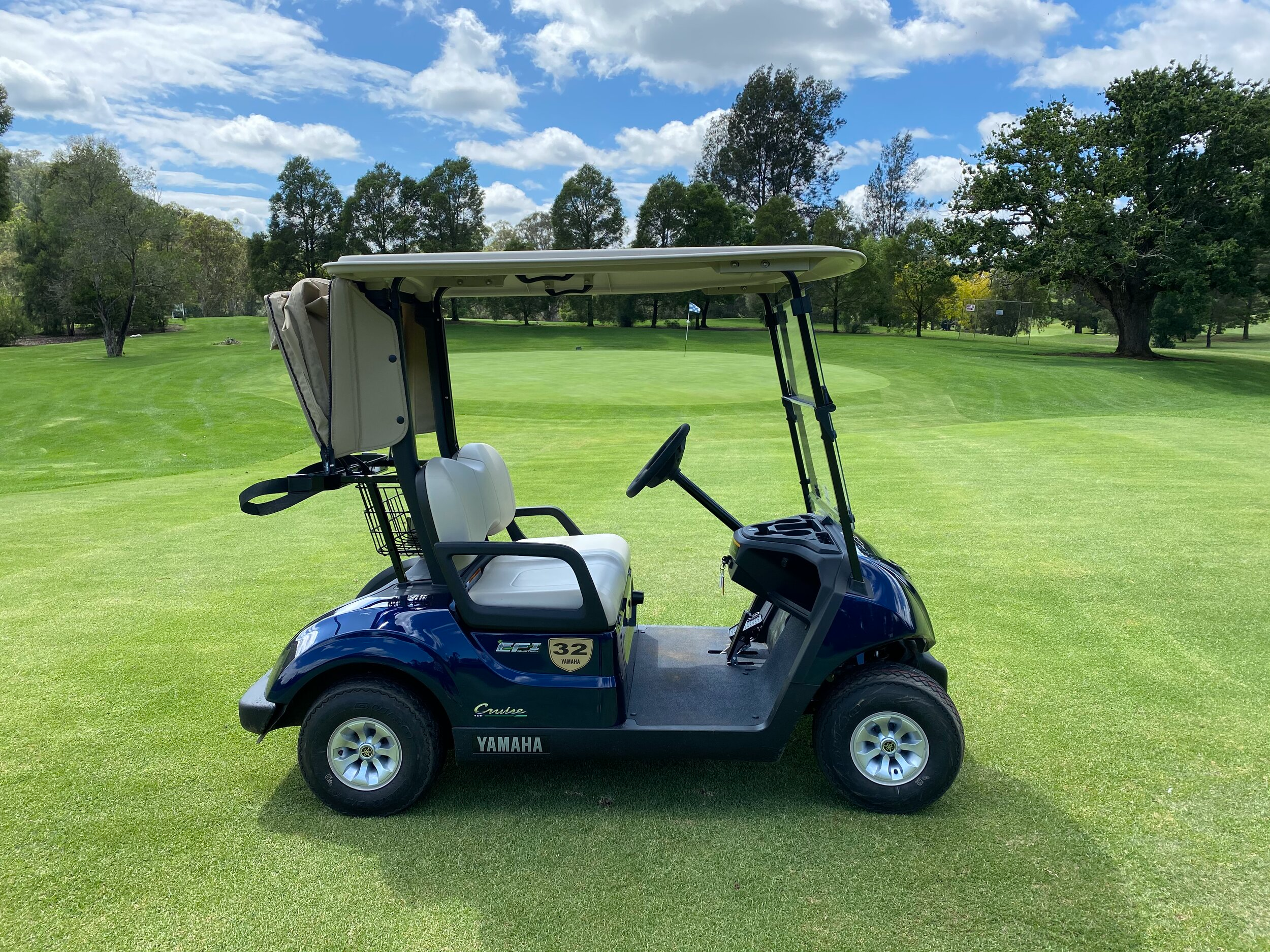 Icareye golf car