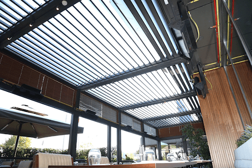 Rolling roof
