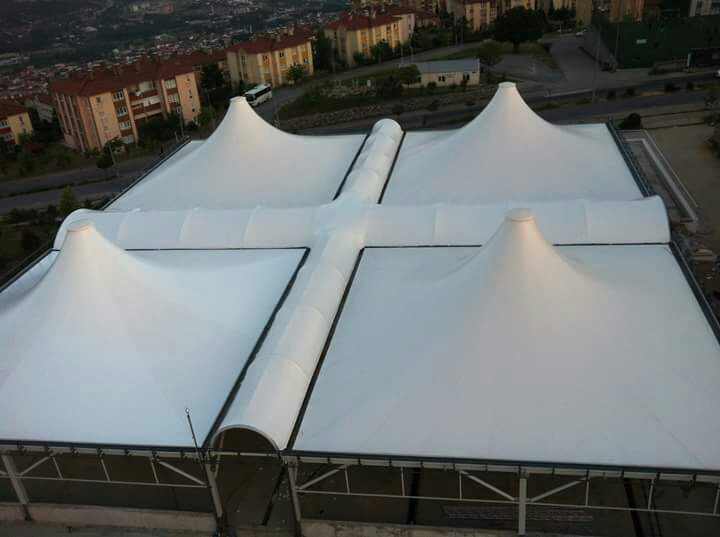 Membrandan qübbə kölgəlik sistemi
