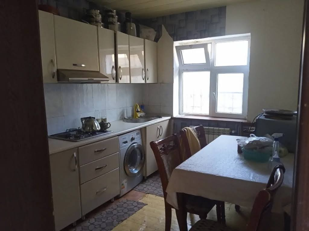 3 - otaqlı  65 m²  yeni tikili satılır , bakı şəhəri