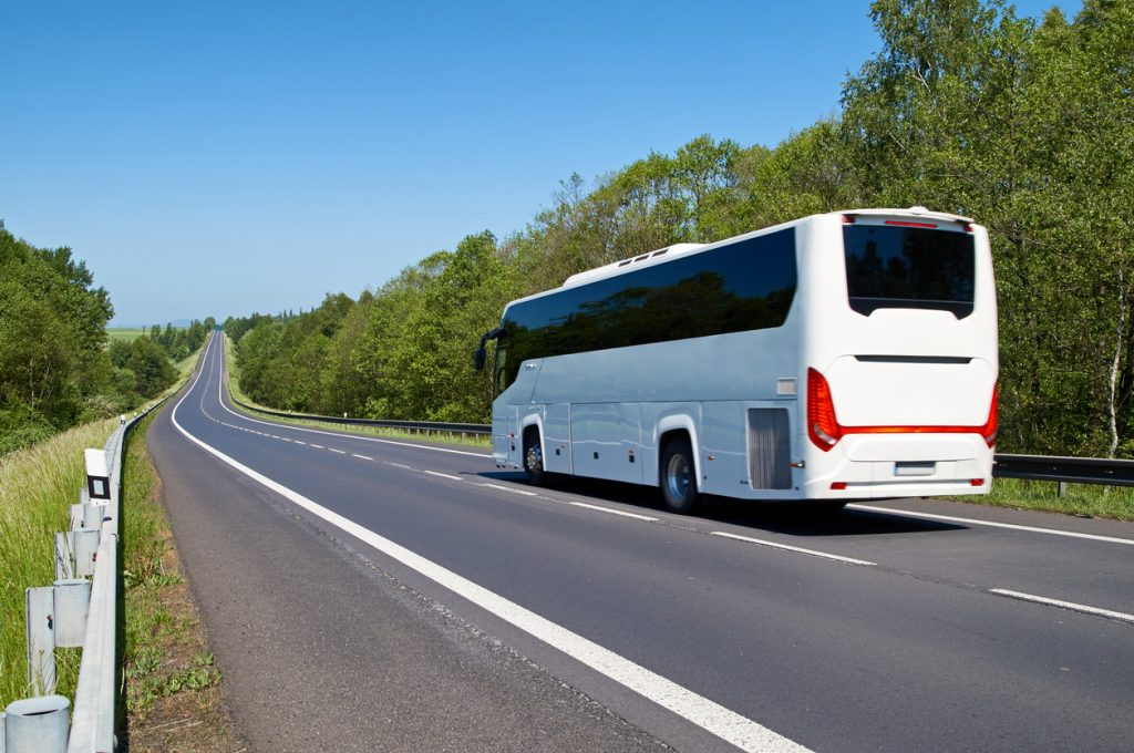 Illik avtobus sifarisi