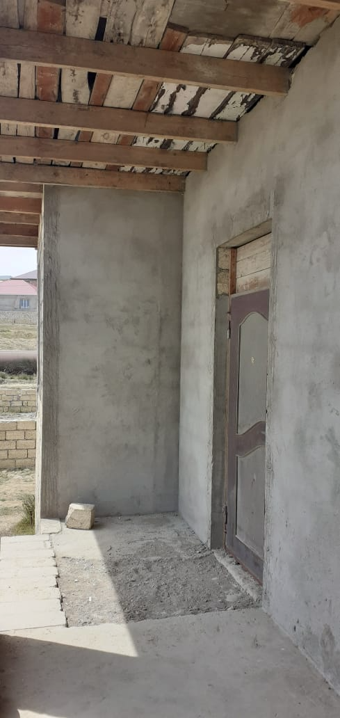 4 - otaqlı  110 m²  yeni tikili satılır , bakı şəhəri